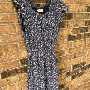 Universal thread woman’s maxi dress with pockets